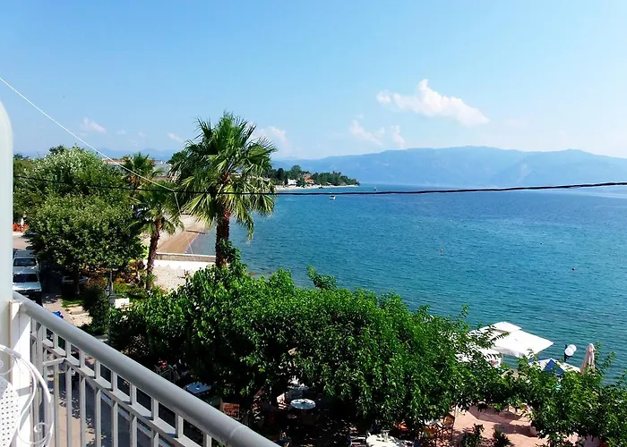 ホテル Plaz Selianítika