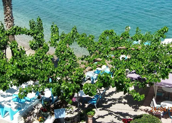 Plaz 2* Selianítika